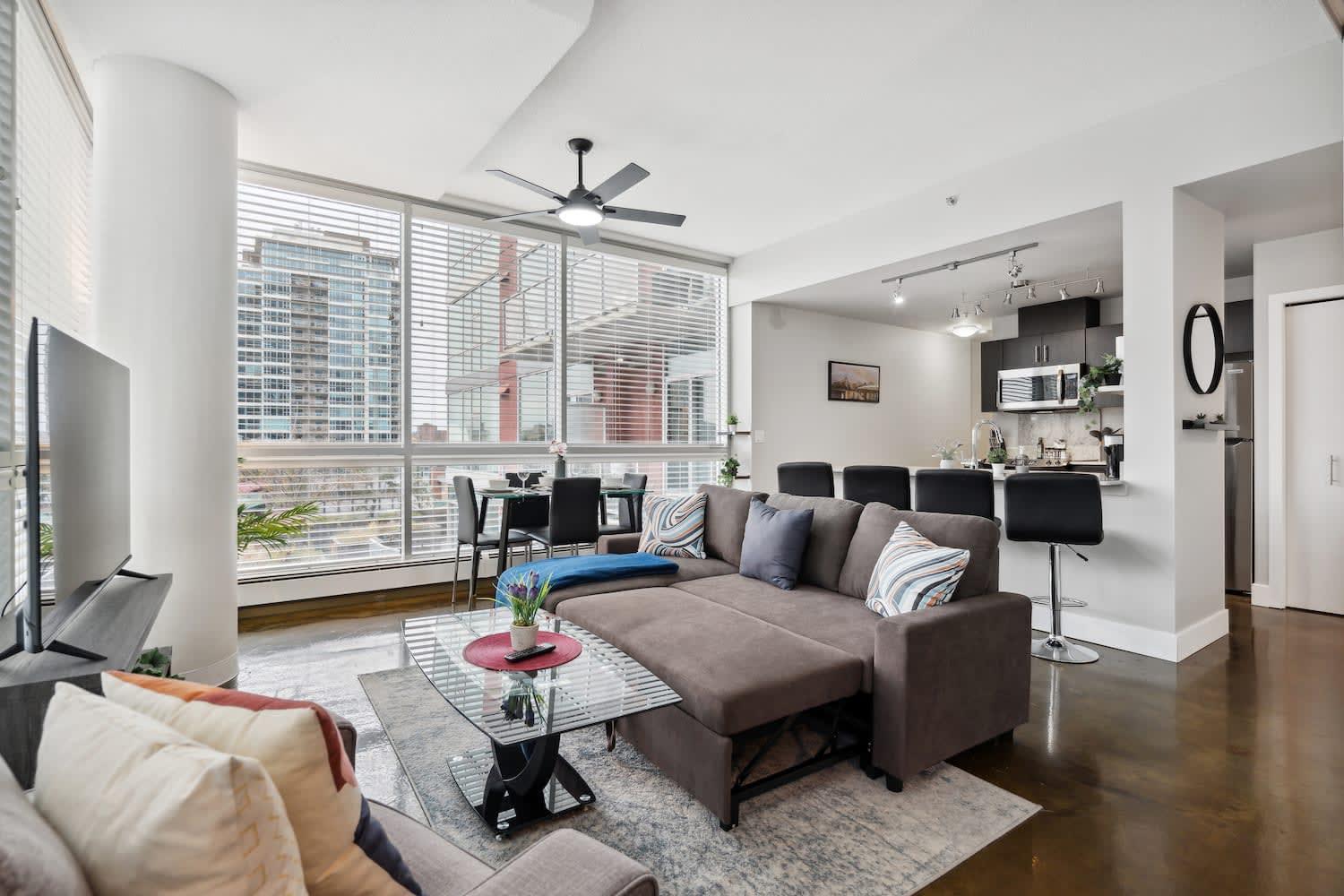 Upscale 2Br Condo - King Bed - Stunning Views YYC Exteriér fotografie